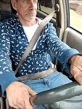 Snapshot of Biknight chatting on 10-28-25, 08:44 Biknight online show from 10-28-25, 08:44