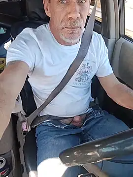 Snapshot of Biknight chatting on 12-16-25, 06:24 Biknight online show from 12-16-25, 06:24