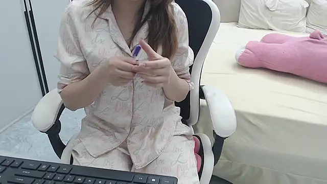 Hanako love online show from 11-23-25, 03:45