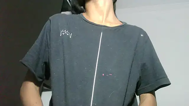 Snapshot of africa_deluxe chatting on 12-28-24, 10:14 africa deluxe online show from 12-28-24, 10:14