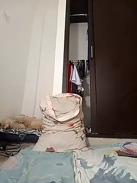 Snapshot of africa_deluxe chatting on 02-04-25, 06:06 africa deluxe online show from 02-04-25, 06:06