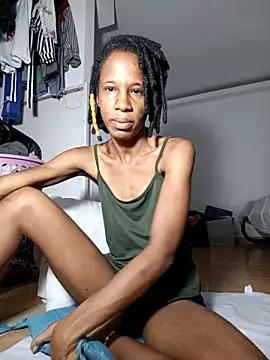 Snapshot of africa_deluxe chatting on 03-04-25, 10:35 africa deluxe online show from 03-04-25, 10:35