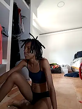 Snapshot of africa_deluxe chatting on 03-16-25, 06:01 africa deluxe online show from 03-16-25, 06:01