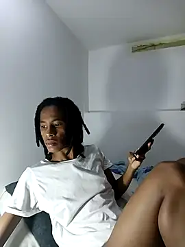 Snapshot of africa_deluxe chatting on 11-18-25, 02:54 africa deluxe online show from 11-18-25, 02:54