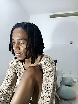 Snapshot of africa_deluxe chatting on 11-20-25, 09:47 africa deluxe online show from 11-20-25, 09:47