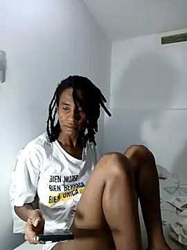 Snapshot of africa_deluxe chatting on 11-28-25, 12:41 africa deluxe online show from 11-28-25, 12:41