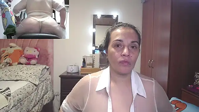 Snapshot of zoe_hotxxx chatting on 03-23-26, 01:48 zoe hotxxx online show from 03-23-26, 01:48