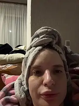 Naughty Alice online show from 04-05-26, 08:17