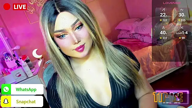 HOTnWILDalice online show from 10-30-25, 01:29