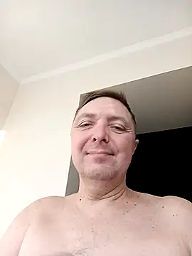 Snapshot of Pokaz2020 chatting on 02-15-25, 02:11 Pokaz2020 online show from 02-15-25, 02:11