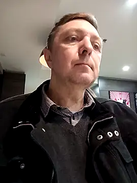 Snapshot of Pokaz2020 chatting on 03-09-25, 05:28 Pokaz2020 online show from 03-09-25, 05:28