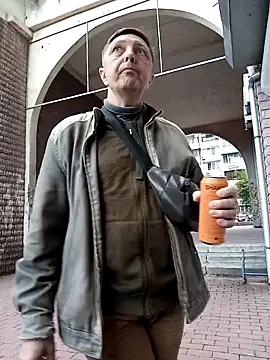 Snapshot of Pokaz2020 chatting on 10-05-25, 02:37 Pokaz2020 online show from 10-05-25, 02:37