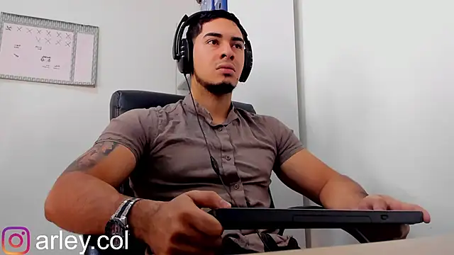 Dimitri Colleman online show from 12-15-24, 02:30