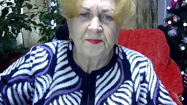 Emma52610 online show from 01-19-25, 11:56