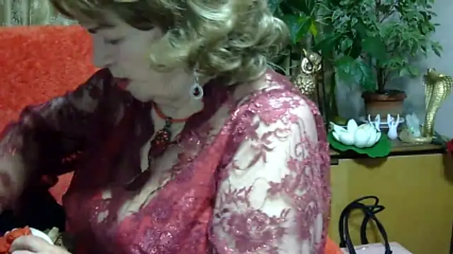 Emma52610 online show from 04-19-26, 06:10