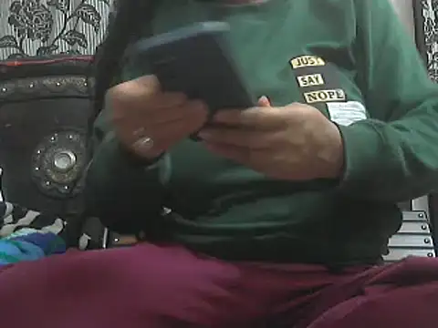 prettyindiandoll online show from 12-12-24, 02:00