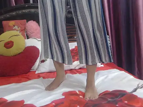 Snapshot of prettyindiandoll chatting on 07-18-26, 06:17 prettyindiandoll online show from 07-18-26, 06:17