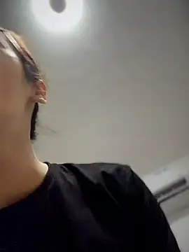 Snapshot of Jakolera2020 chatting on 11-21-25, 08:35 Jakolera2020 online show from 11-21-25, 08:35