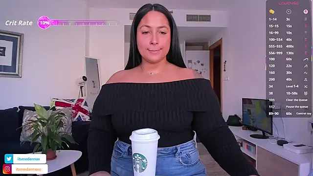 Snapshot of DannaaMeliza chatting on 11-26-25, 12:39 DannaaMeliza online show from 11-26-25, 12:39