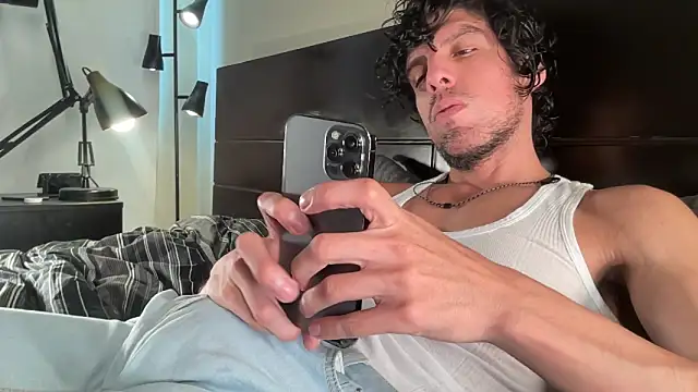 Snapshot of beranco19 chatting on 02-12-26, 07:31 beranco19 online show from 02-12-26, 07:31