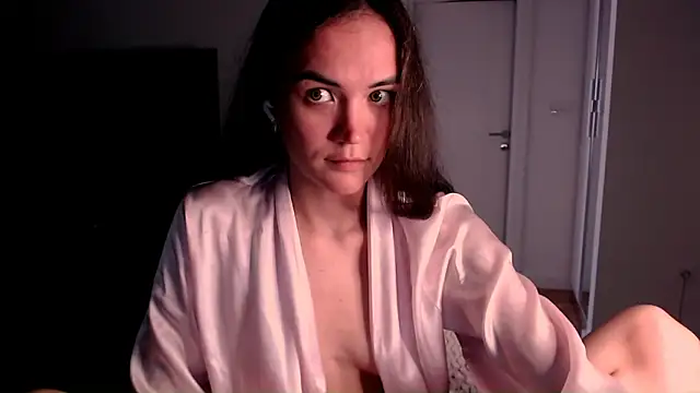 EvelynGG online show from 05-28-26, 10:23