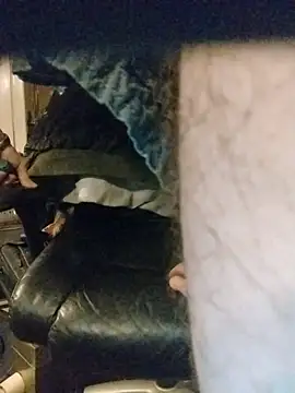 ROBERT0516 online show from 02-10-26, 03:10