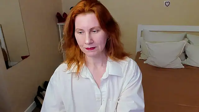 FoxySophia online show from 11-29-25, 04:48