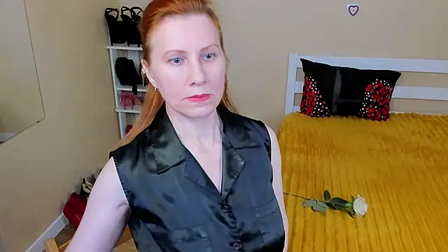 Snapshot of FoxySophia chatting on 06-29-26, 05:24 FoxySophia online show from 06-29-26, 05:24