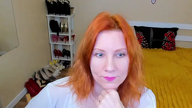 Snapshot of FoxySophia chatting on 07-04-26, 08:37 FoxySophia online show from 07-04-26, 08:37