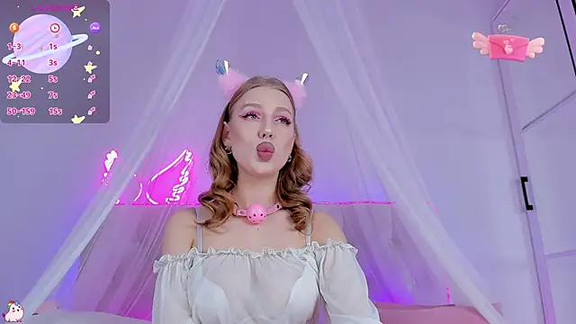 Snapshot of YourWildDestiny chatting on 11-14-25, 09:35 YourWildDestiny online show from 11-14-25, 09:35