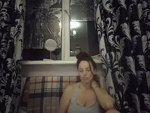 LindaStarS online show from 02-28-25, 05:59