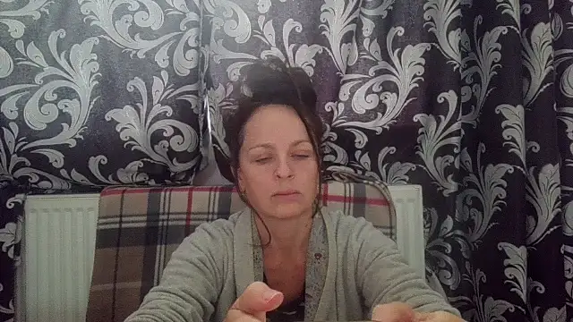 LindaStarS online show from 10-22-25, 07:30