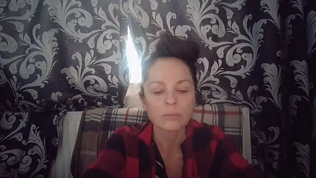 LindaStarS online show from 10-28-25, 06:39