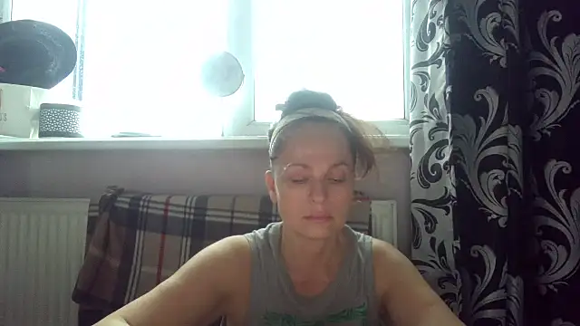 LindaStarS online show from 06-03-26, 04:45
