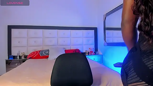 Snapshot of latinwondercockts chatting on 01-03-25, 09:57 latinwondercockts online show from 01-03-25, 09:57