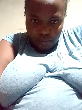 Snapshot of sexybigboobz chatting on 05-21-26, 12:17 sexybigboobz online show from 05-21-26, 12:17