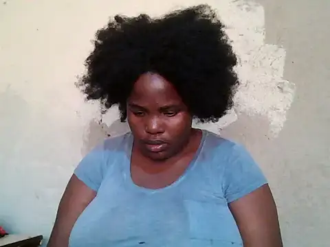 Snapshot of sexybigboobz chatting on 06-25-26, 07:02 sexybigboobz online show from 06-25-26, 07:02