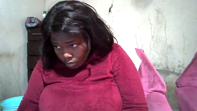 Snapshot of sexybigboobz chatting on 07-11-26, 04:48 sexybigboobz online show from 07-11-26, 04:48