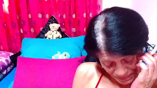 SLUTTYROXY online show from 10-16-25, 06:47