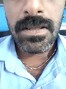 Snapshot of honeyboy4aunty chatting on 03-09-25, 07:01 honeyboy4aunty online show from 03-09-25, 07:01