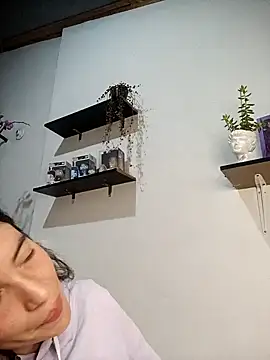 loveuu-bae online show from 02-09-25, 12:49