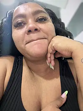 Snapshot of yanza2002 chatting on 02-16-25, 08:33 yanza2002 online show from 02-16-25, 08:33