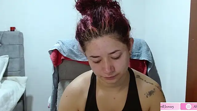 abril love2 online show from 02-03-25, 09:39