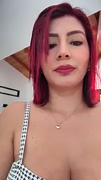 Snapshot of LINDA_PATTY94 chatting on 05-07-26, 03:39 LINDA PATTY94 online show from 05-07-26, 03:39