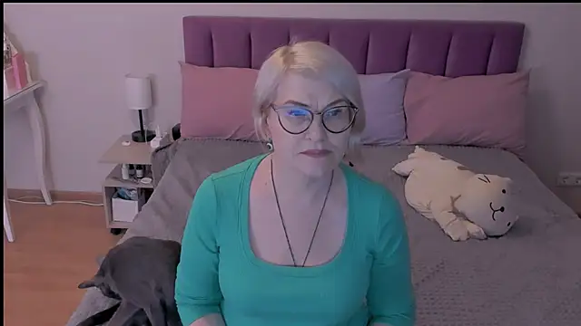 sabrinamacmarren online show from 03-10-25, 05:50