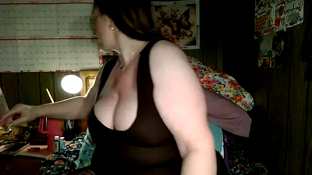 Snapshot of Sugartits112178 chatting on 05-14-26, 03:57 Sugartits112178 online show from 05-14-26, 03:57
