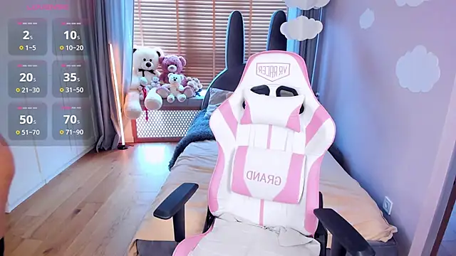 MiaSilkX online show from 04-09-26, 10:09