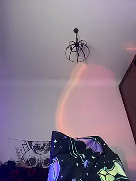 pinkbow online show from 12-28-24, 11:05