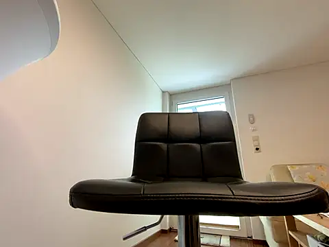 gerri2000 online show from 12-15-25, 09:57