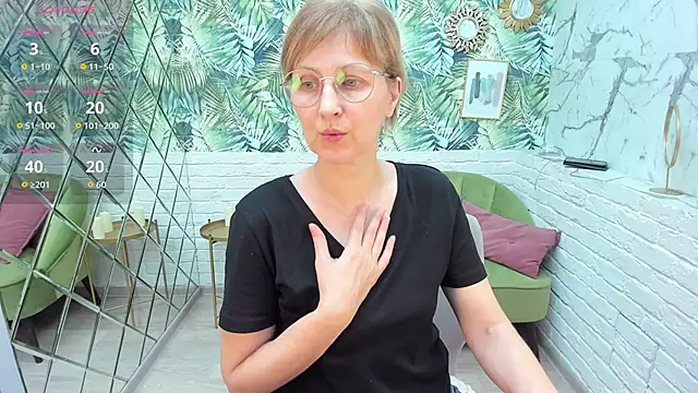 Paris Cherry online show from 12-20-25, 08:05